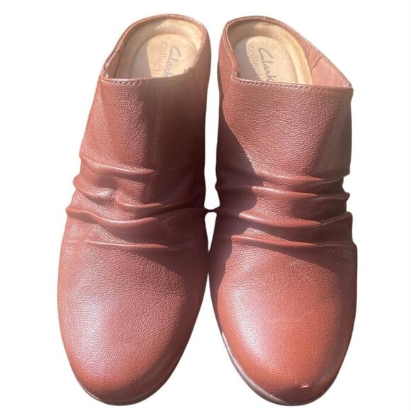 Clarks Collection Women’s Brown Leather Slip On Mules Comfort Clogs Size 10 - Picture 2 of 7